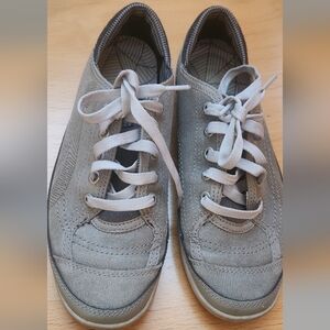CUSHE women's grey suede sneakers in size 7
